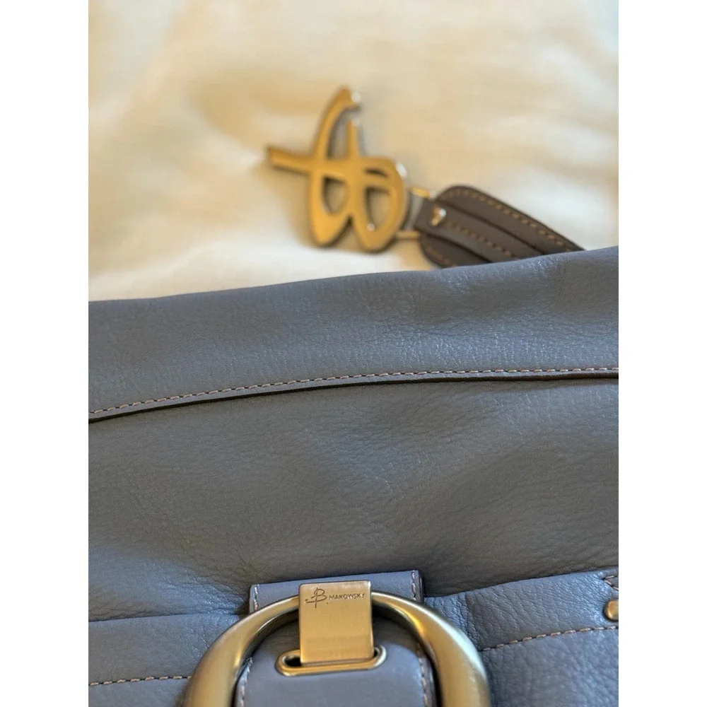 B Makowski Purse Blue Leather Crossbody Silver Hardware Pockets Zip Close Classi